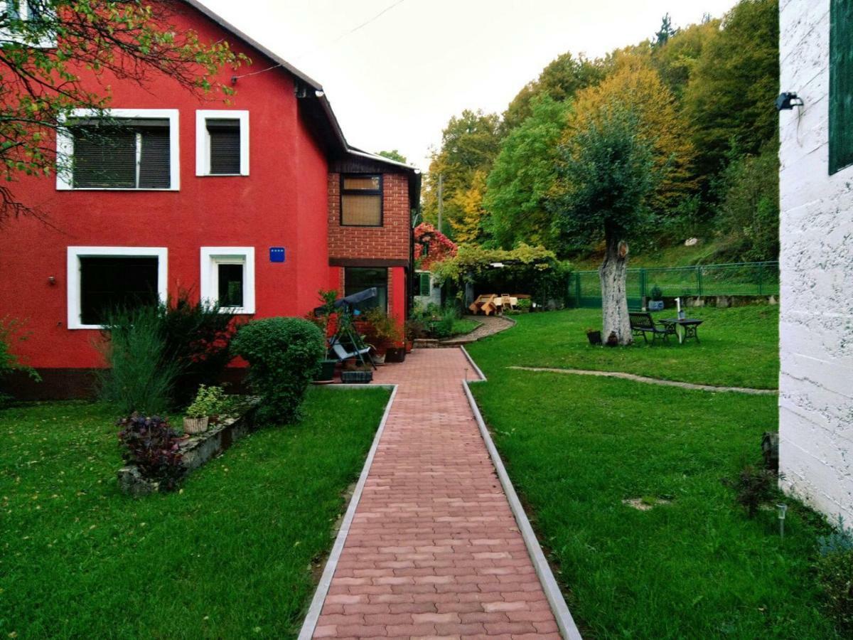 Holiday Home Modric Otočac Екстериор снимка