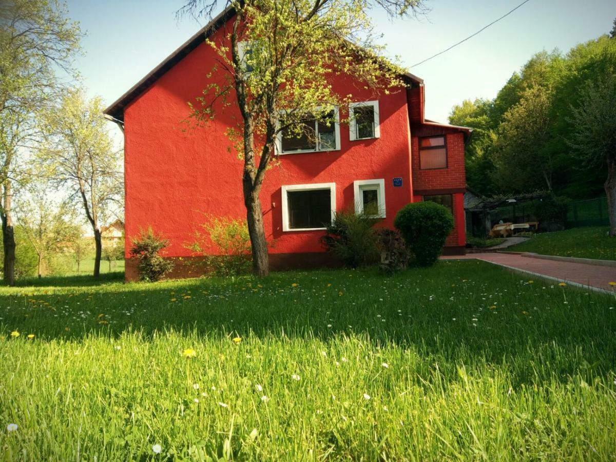 Holiday Home Modric Otočac Екстериор снимка